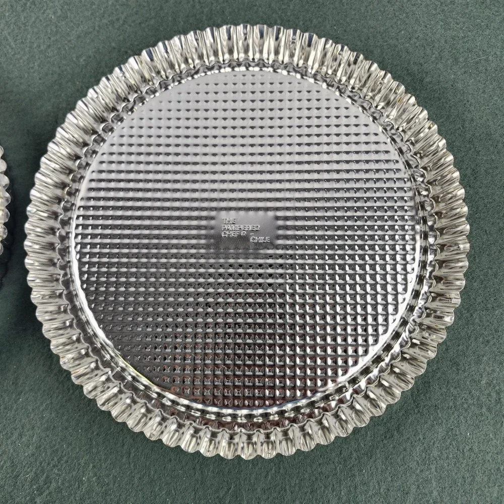 The Pampered Chef Flat Flan Pan Set Two 10